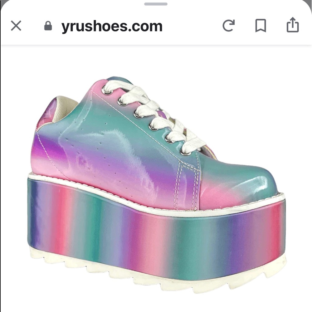 YRU Lala Prizmatiq Platform Sneakers
